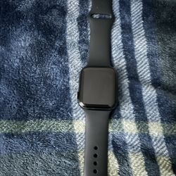 Apple Watch SE (2nd Generation, Cellular & Wifi)
