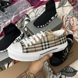 Burberry Shoes 