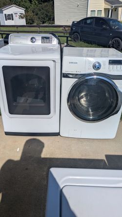 Samsung Washer and Dryer Set 325$