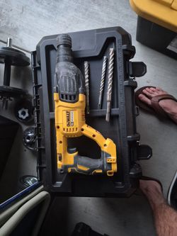 Dewalt Rotary Hammer + Bits