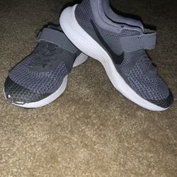 Little Kid Boy Nike Gray Sneakers Shoes Size 13 