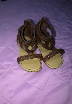 Baby Girl Sandals (Size 5)