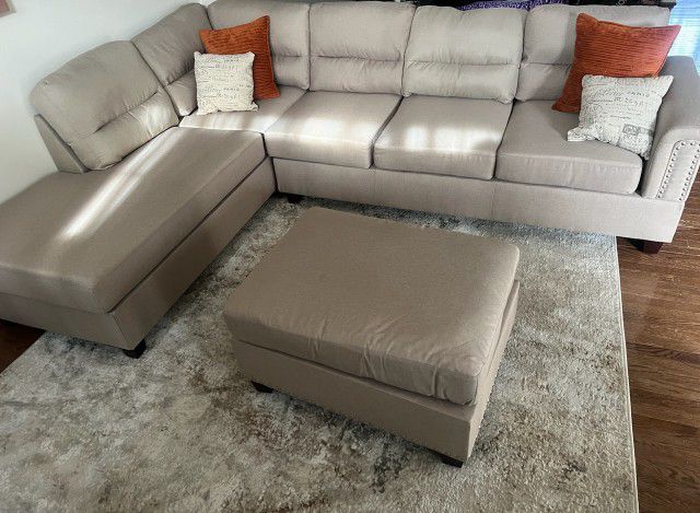 Brand New Sand Color Linen Sectional Sofa Couch +Ottoman (New In Box) 