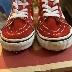 Toddler Boys Adorable 🥰 High Top Red And White  Vans Sneakers Size 6 