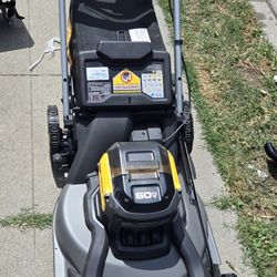 Podadora Dewalt De  Baterias  60 Volt Tool Only