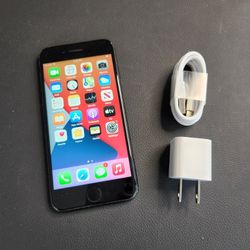 iPhone 7 - UNLOCKED - Like New  