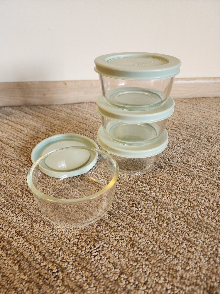 Small Glass Containers with Covers