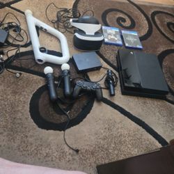 PLAYSTATION 4 AND VR BUNDLE 