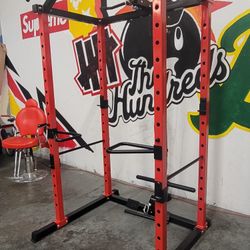 Squat Rack/Power rack With Pulley System, Lat Pull Down, Dips Station And Attachments