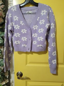 Hollister sweater size small