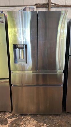 Samsung 4-Door Fridge FrenchDoor Stainless w/IceMaker