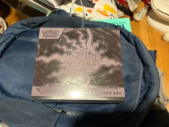 Pokémon TCG Mega Evolution Pitch Black Elite Trainer Box