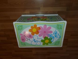 Cabbage patch doll toy chest