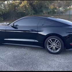 2016 Ford Mustang EcoBoost