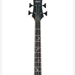 Schecter Damien 4
Damien Electric Bass Guitars by Schecter And Fender Amp