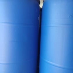Clean Barrels   55 Gallons     Open  Tops   Locks Up