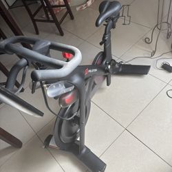 Peloton Bike Exercise On Excellent Condition Used For A Couple Times 