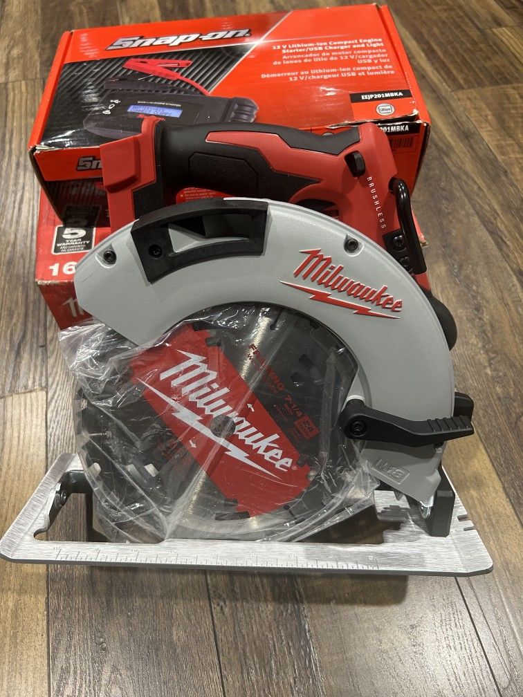 M18 18V Lithium-Ion Brushless Cordless 7-1/4 in. Circular Saw
