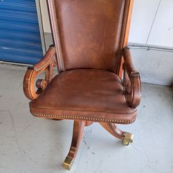 Vintage  Chair TAKING OFFERS 
