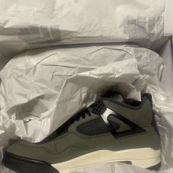 Jordan 4 undefeated Size 11 