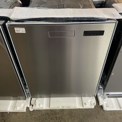 Asko 40 Series  DBI564IS 24 Inch Fully-Integrated Built-In Dishwasher with 16 Place Settings New in box!!! 