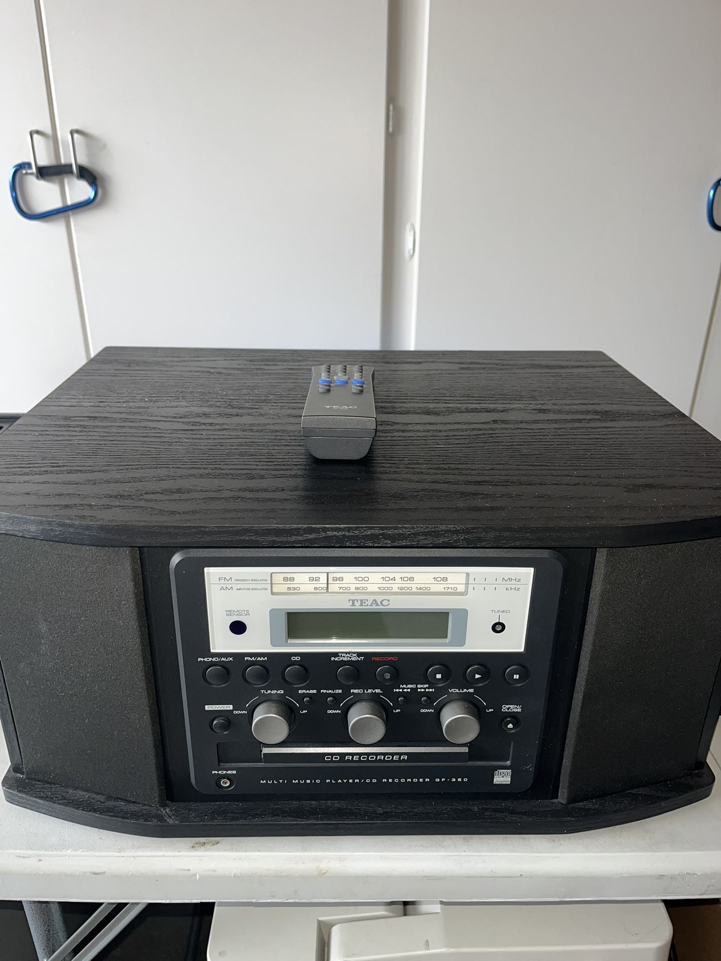 TEAC GF-350 Turn Table Record Am/Fm Player Excellent Condition