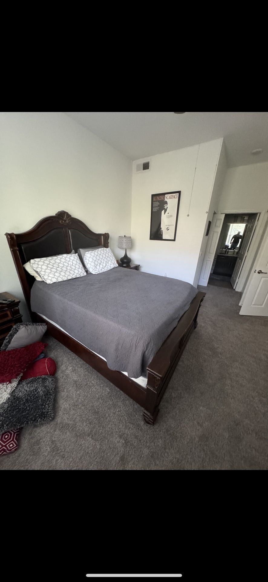 6 Piece Bedroom Set Available!