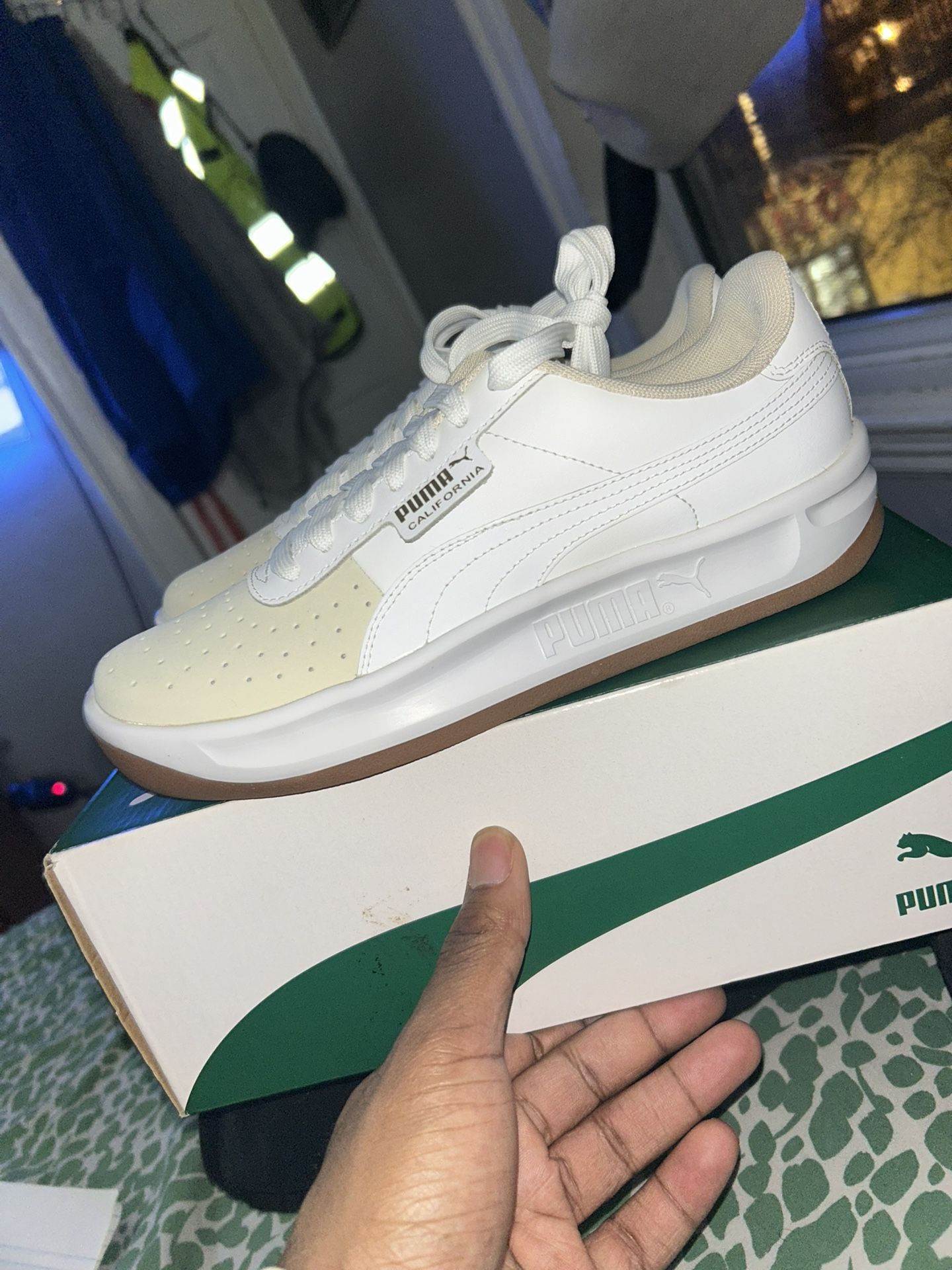 Classic Pumas Sz 4 