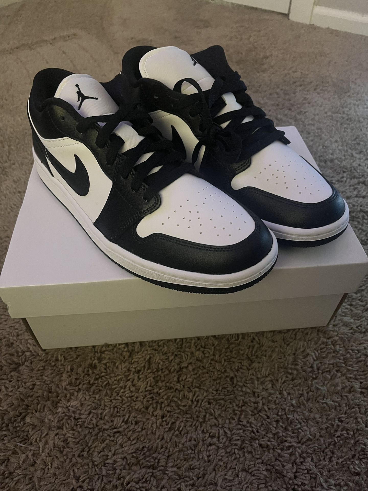 Air Jordan 1 Low “Panda”
