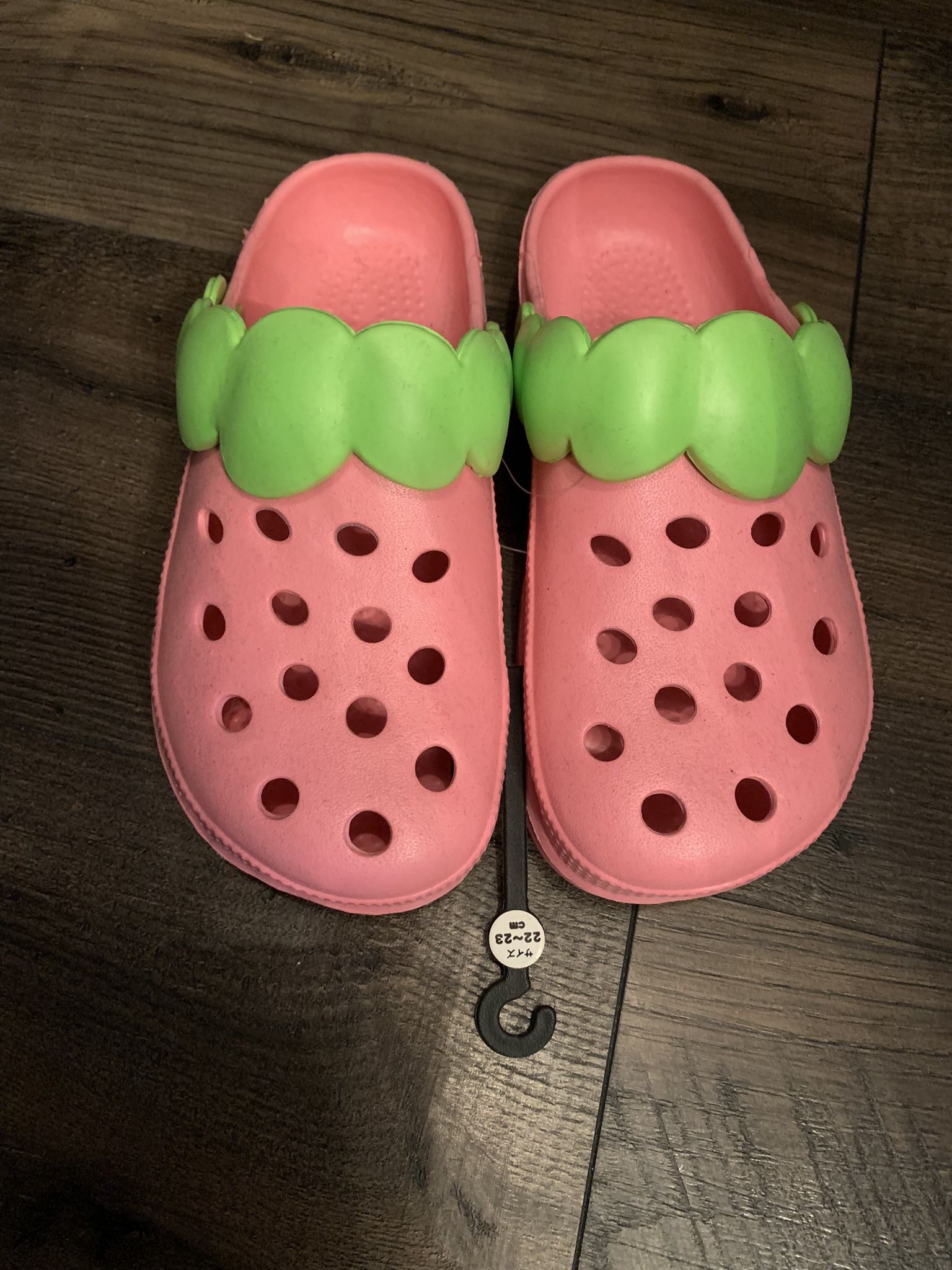 Japan Strawberry Crocs Size Womens Strawberry Lined Crocs