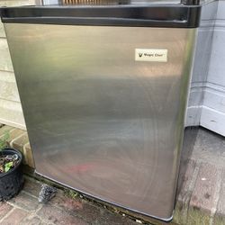 Mini Refrigerator Like New 