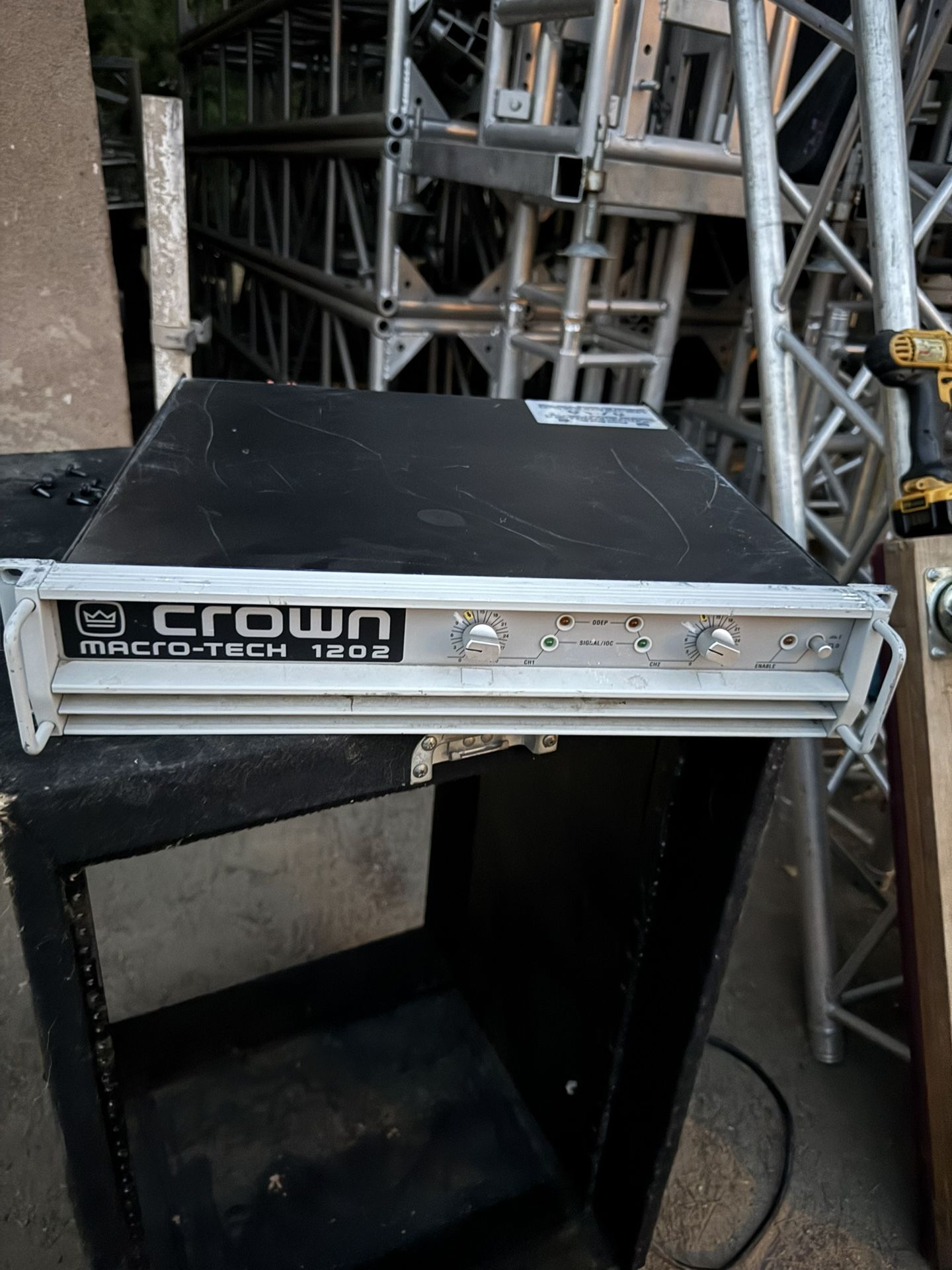 Crown Macro Tech Amp