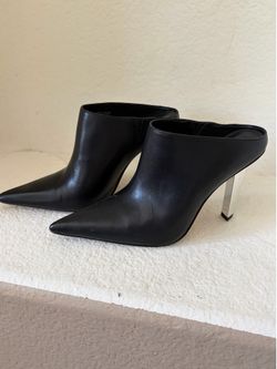 Michael Kors Size 8