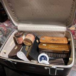 Vintage Shoe Shine/Polising Box For $80 OBO 