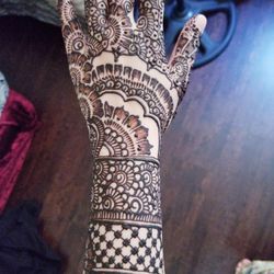 Each Hand For $30 This Desing Are For Bride 👰‍♀️ 