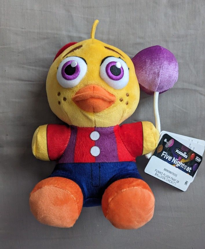 Five Nights At Freddy's Balloon Chica Plush for Sale in Las Vegas