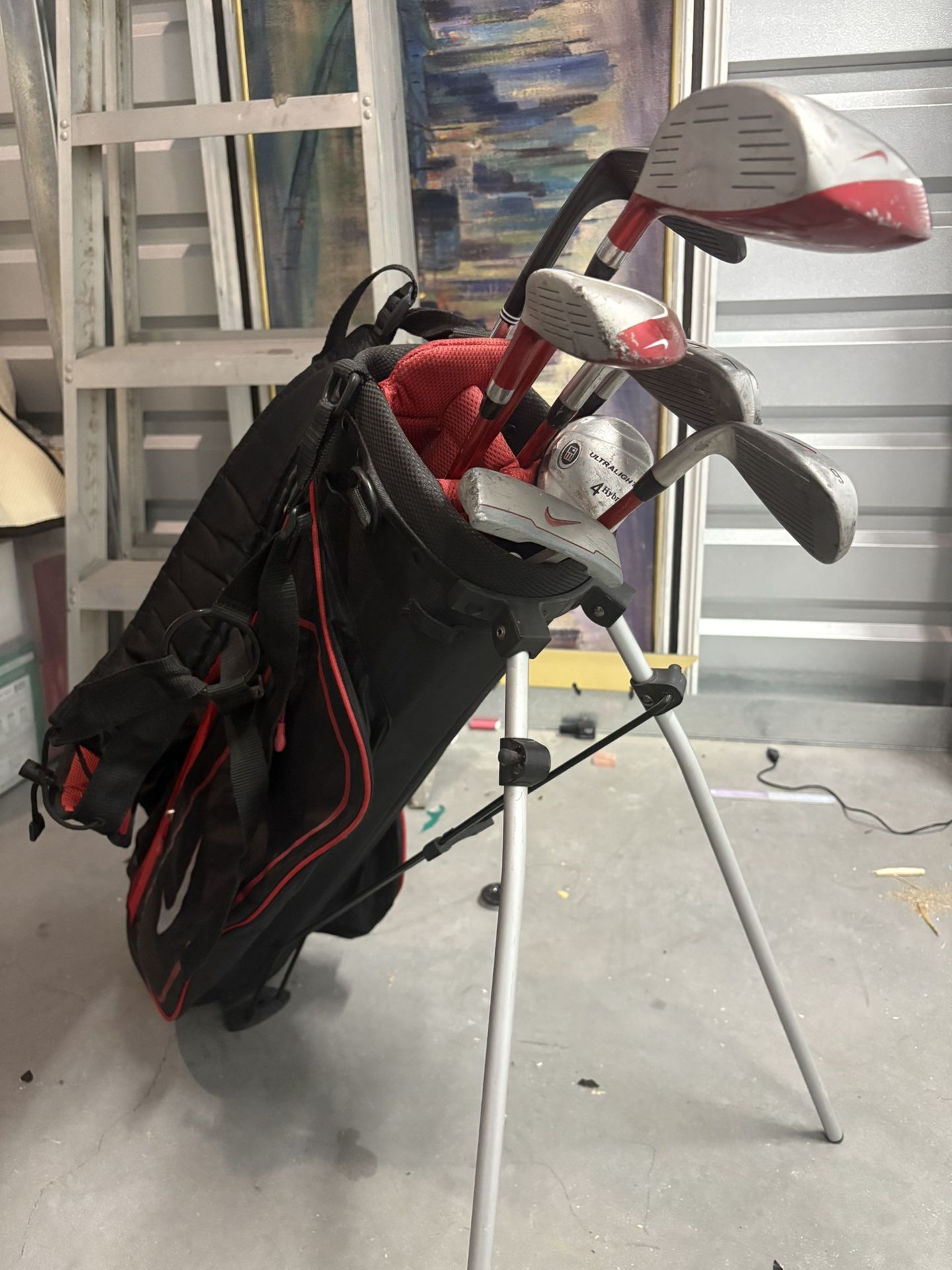 Junior Sized Kids Golf Club Set With Bag