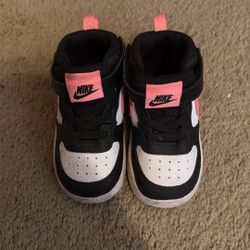 Kids Nike Size 6c