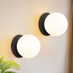 Meybiok 2 Pack Modern Matte Black Wall Light Fixtures, Mid-Century Globe Glass Wall Sconces Set Of Two For Bathroom Mirror, Living Room, Hallway, Entr
