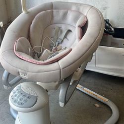 Graco Smoothe My Way Swing-MOVING MUST GO