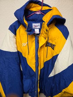 VTG Reebok UCLA Bruins Jacket Mens Puffer Hooded Bomber Blue Yellow 90s NCAA size XL
