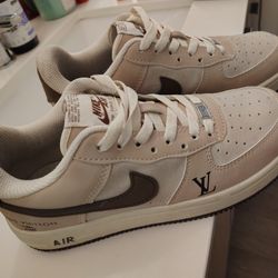 Louis Vuitton Sneakers