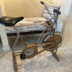 1982 Schwinn XR7 Vintage Stationary Exercise Bike Harvest Gold