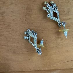 Chandelier earrings
