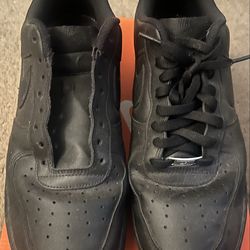 All black Airforces size 12