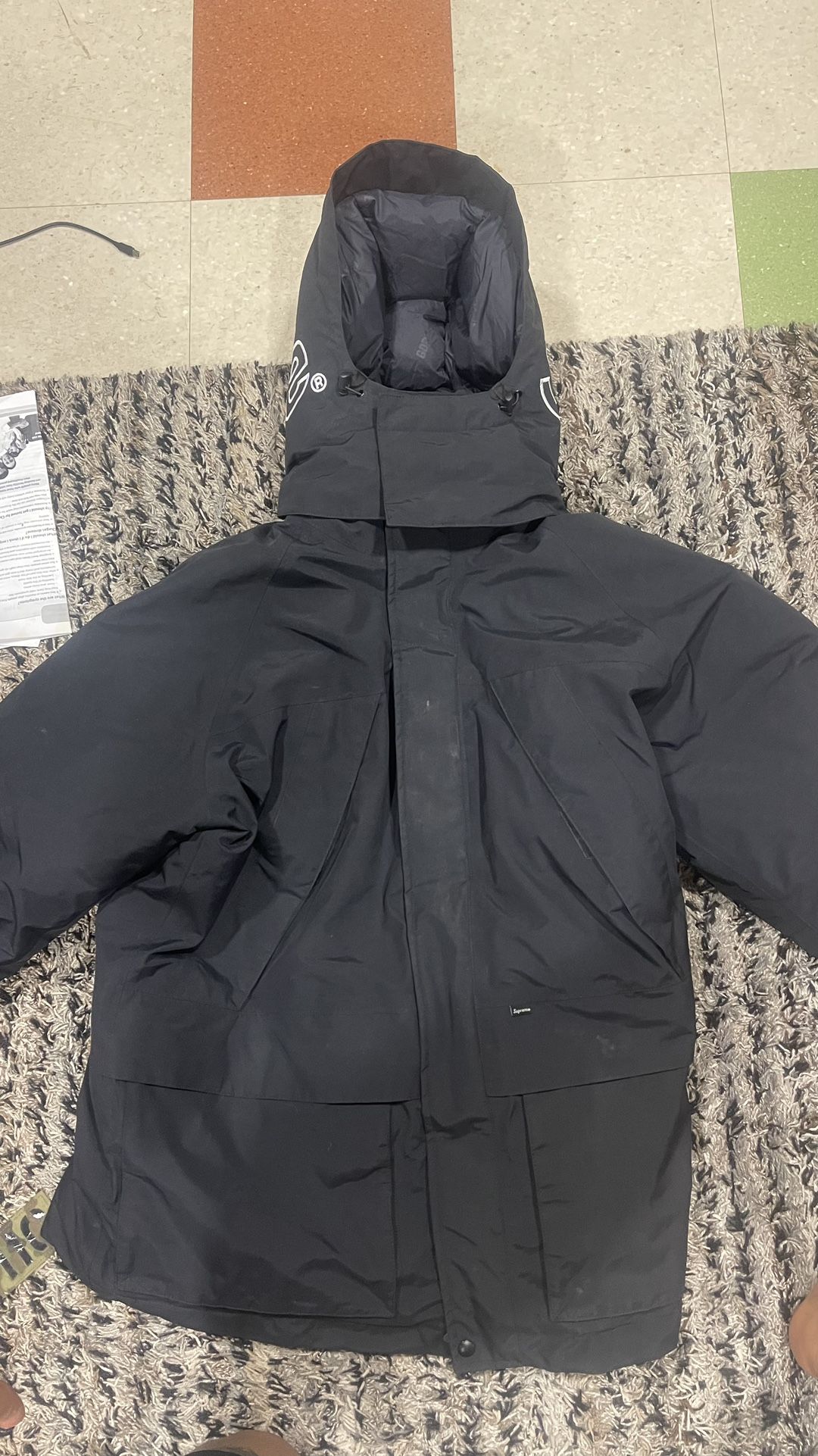 Supreme x Goretex 700 fill Parka