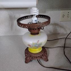Vintage Lamp Needs Globe 
