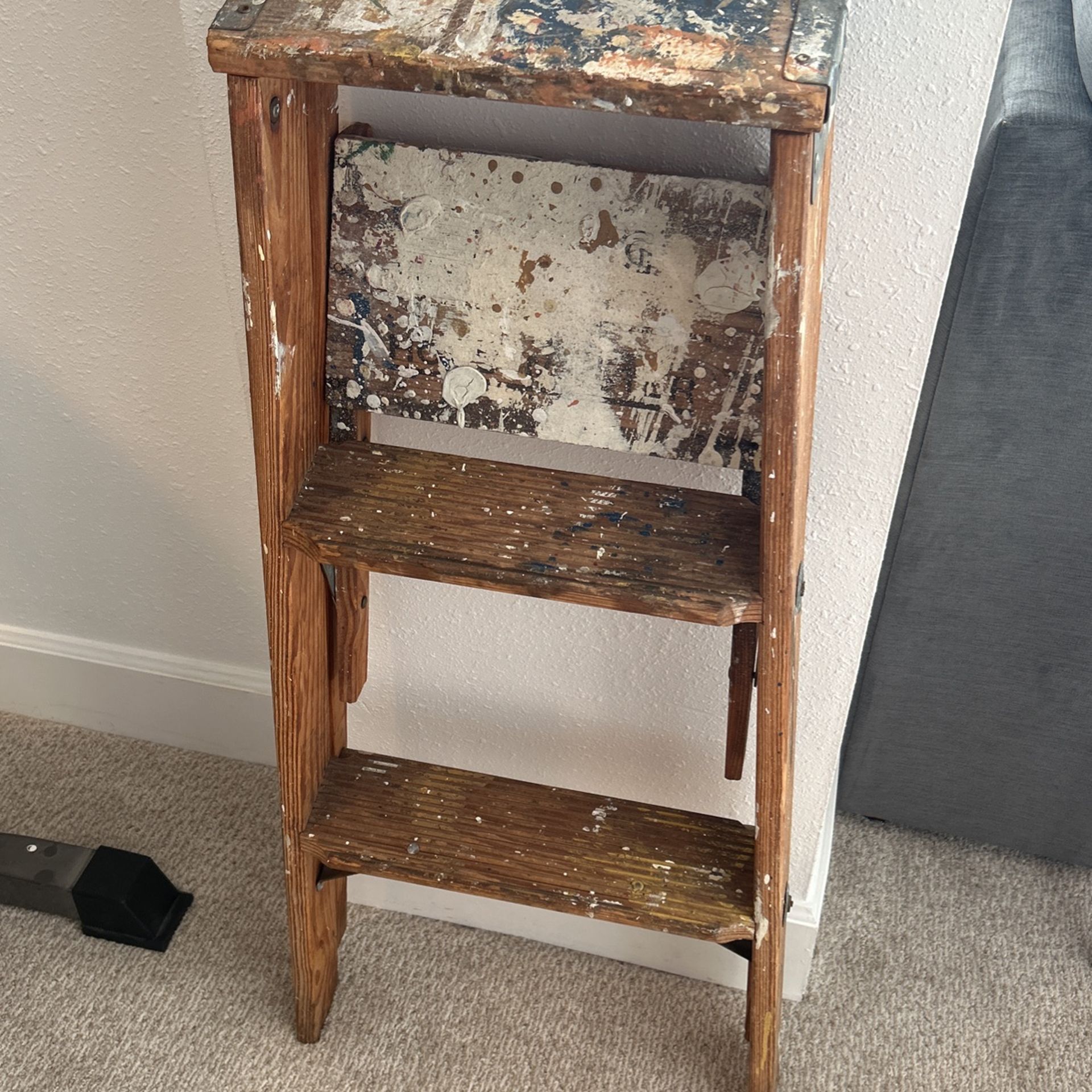 Old Wood Ladder - 3ft