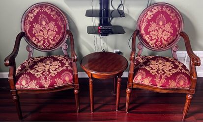 Vintage Arm Chairs with Round Coffee able