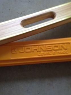 4 foot wooden level in case